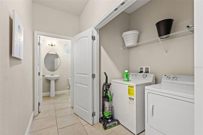 Image No.21-5 Bed House for sale