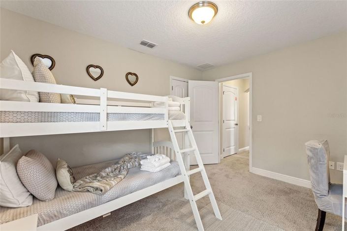 Image No.34-5 Bed House for sale