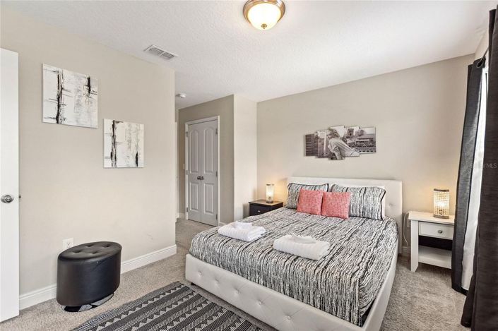 Image No.37-5 Bed House for sale