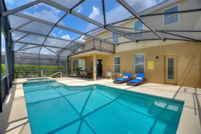 Image No.6-5 Bed House for sale