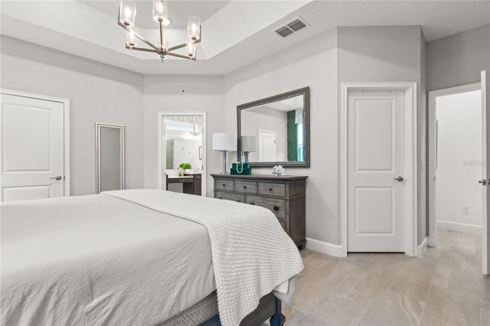 Image No.18-4 Bed House for sale