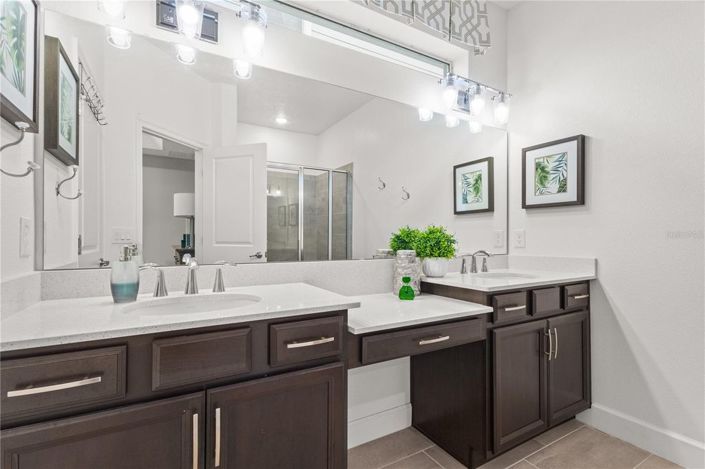 Image No.19-4 Bed House for sale