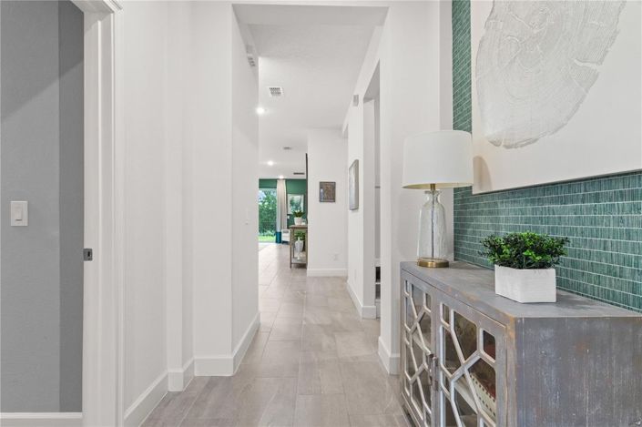 Image No.6-4 Bed House for sale