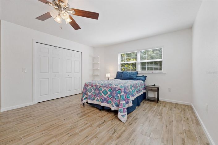 Image No.13-2 Bed House for sale