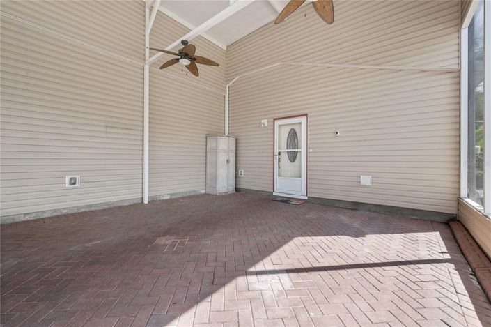 Image No.5-2 Bed House for sale