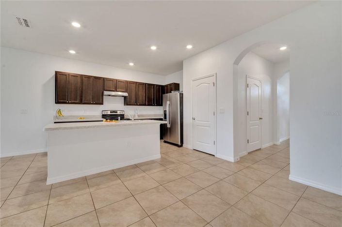 Image No.26-3 Bed Townhouse for sale