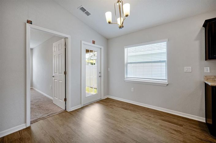 Image No.12-3 Bed House for sale