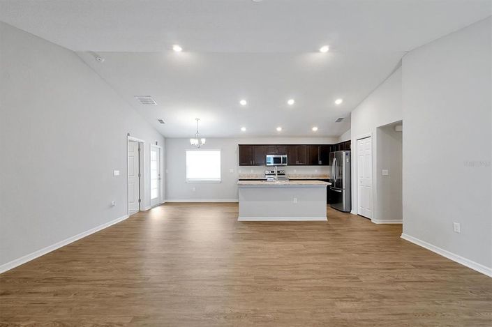 Image No.7-3 Bed House for sale