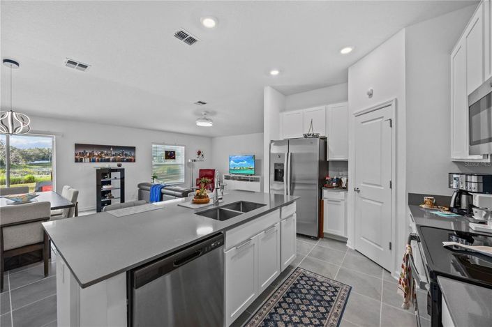 Image No.13-3 Bed House for sale