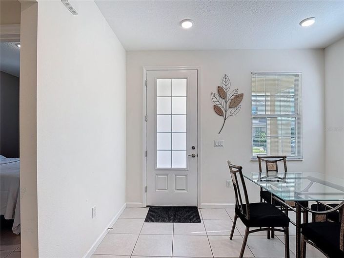 Image No.2-5 Bed House for sale