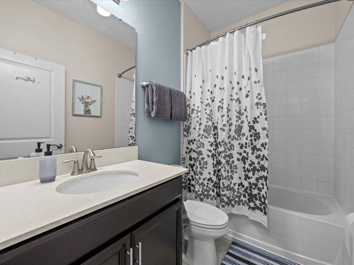 Image No.11-5 Bed House for sale