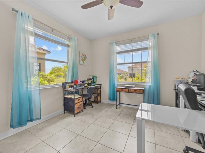 Image No.12-5 Bed House for sale