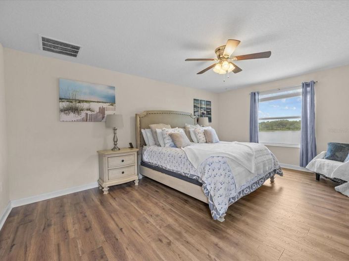 Image No.20-5 Bed House for sale