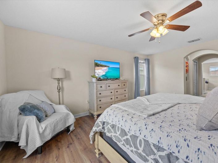 Image No.21-5 Bed House for sale