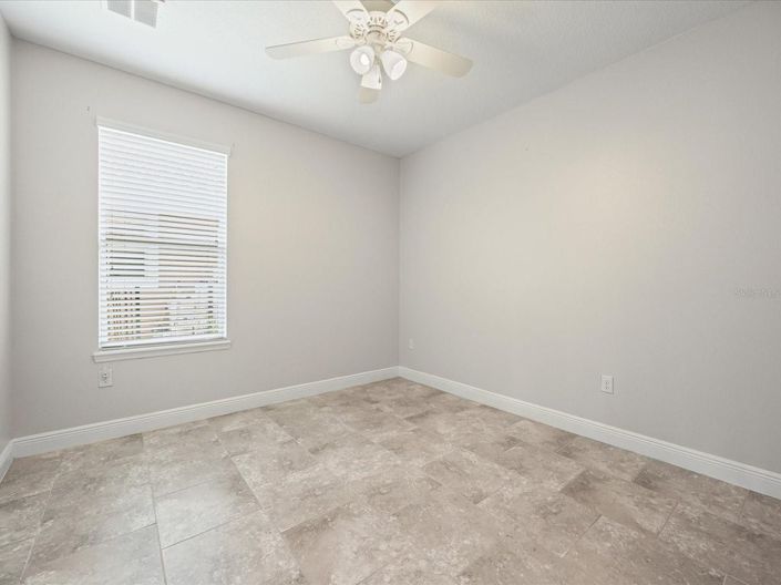 Image No.13-4 Bed House for sale