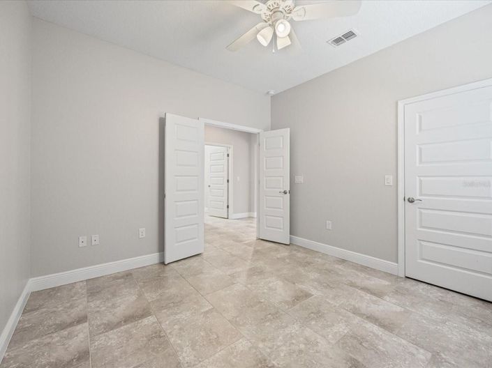 Image No.14-4 Bed House for sale