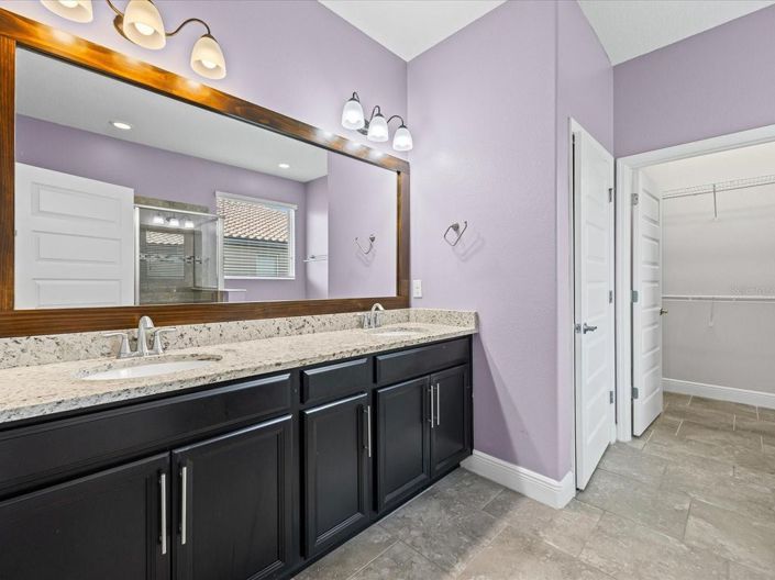 Image No.26-4 Bed House for sale