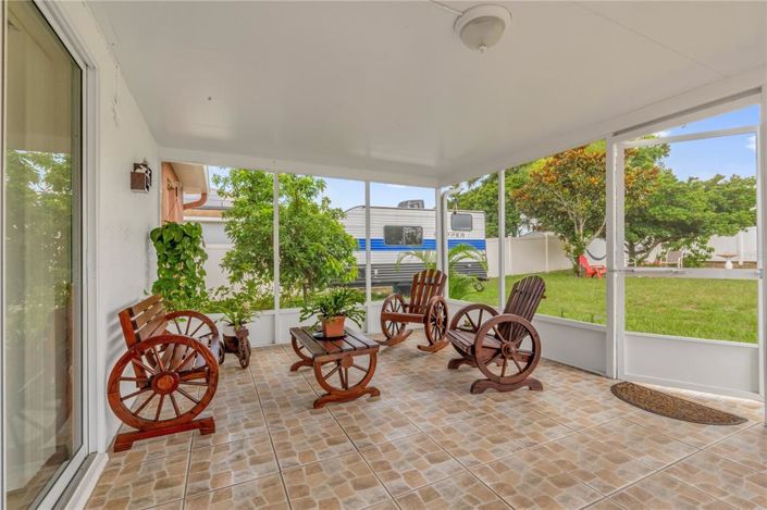 Image No.19-3 Bed House for sale