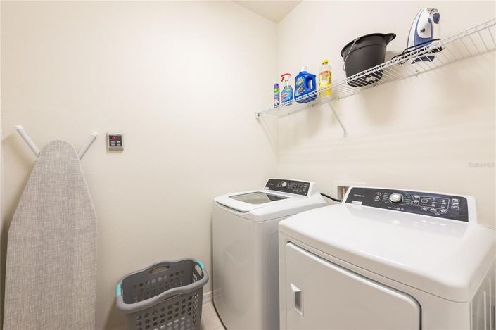 Image No.18-6 Bed House for sale