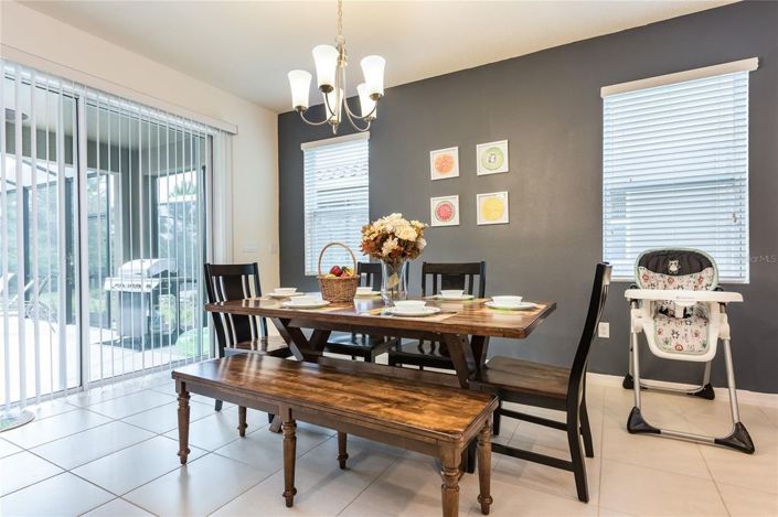 Image No.6-6 Bed House for sale