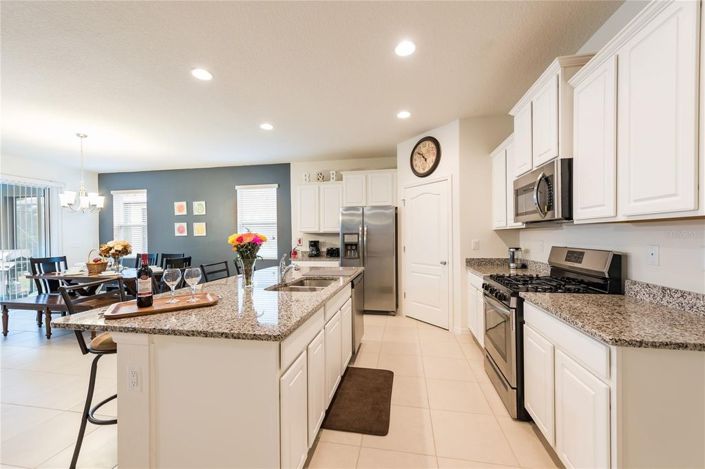 Image No.10-6 Bed House for sale