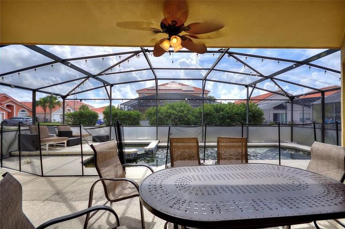 Image No.12-5 Bed House for sale