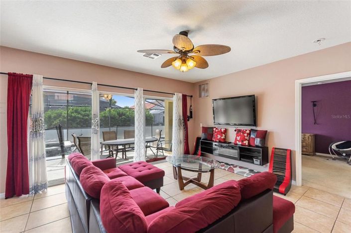 Image No.24-5 Bed House for sale