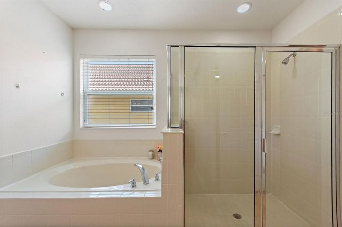 Image No.37-5 Bed House for sale