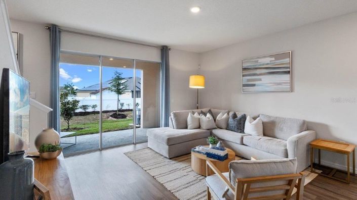 Image No.11-3 Bed Townhouse for sale