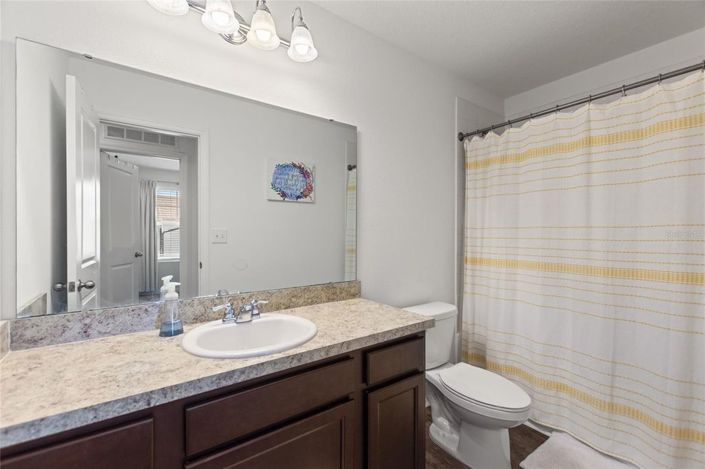 Image No.18-3 Bed Townhouse for sale