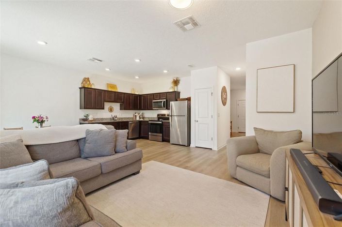 Image No.6-3 Bed Townhouse for sale