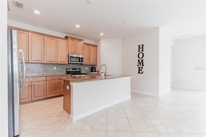 Image No.9-4 Bed House for sale