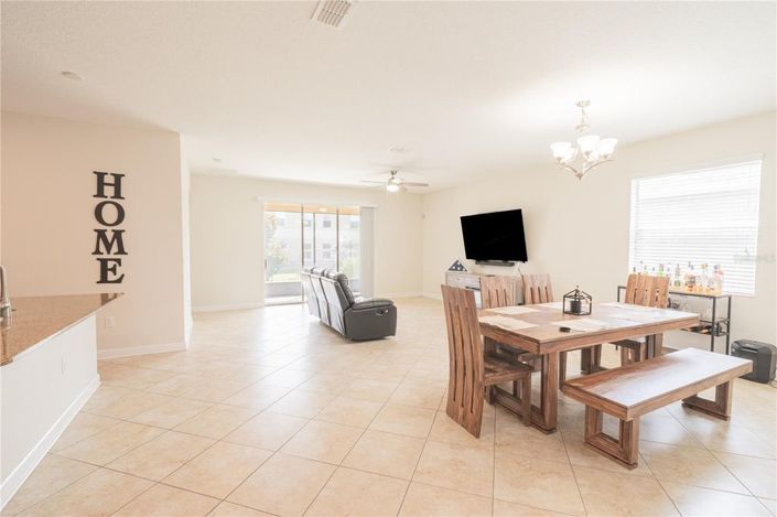 Image No.10-4 Bed House for sale