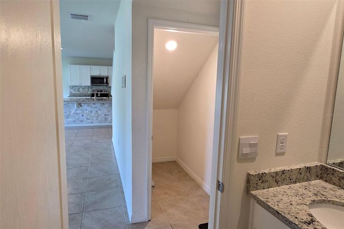 Image No.16-5 Bed House for sale