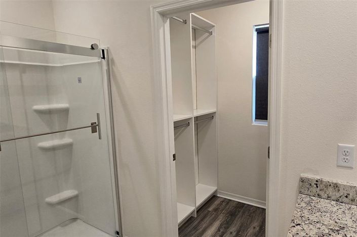 Image No.37-5 Bed House for sale