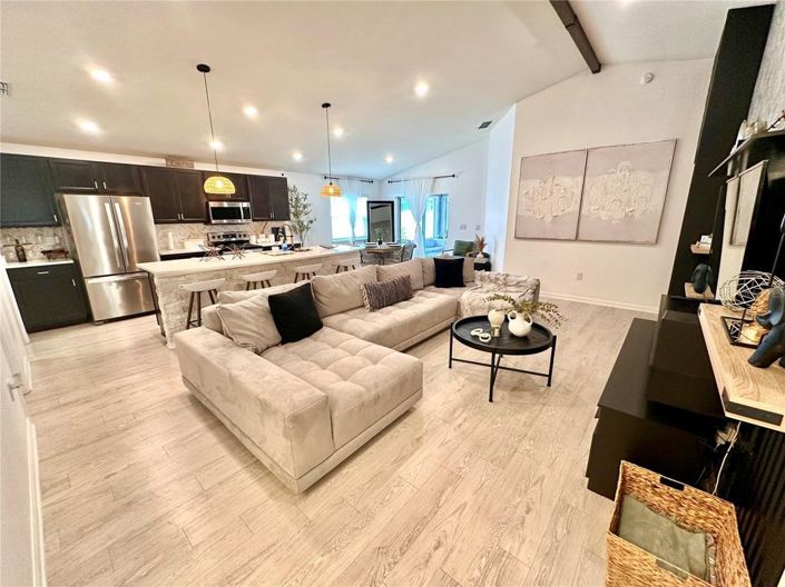 Image No.9-3 Bed House for sale