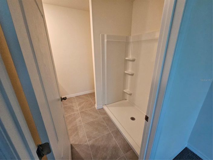 Image No.11-3 Bed House for sale