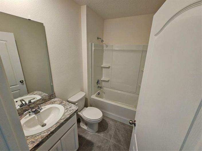 Image No.13-3 Bed House for sale