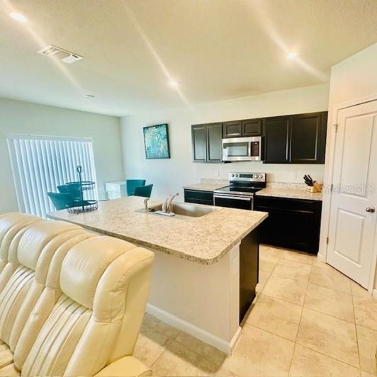 Image No.8-3 Bed House for sale