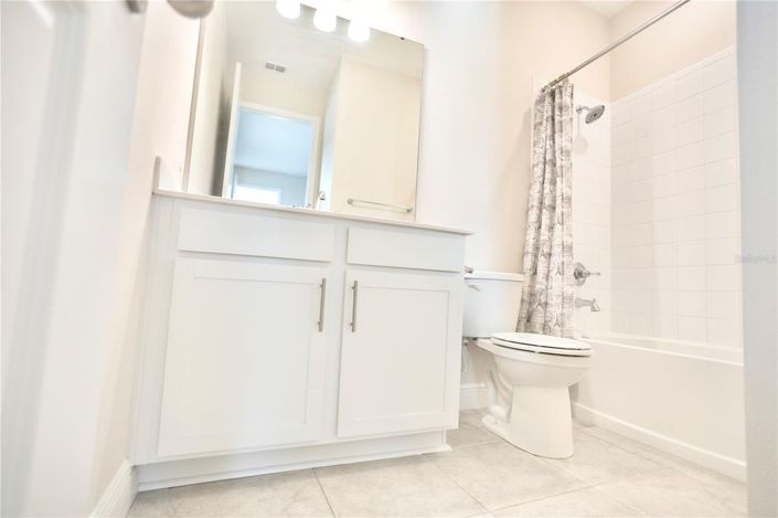 Image No.11-5 Bed House for sale