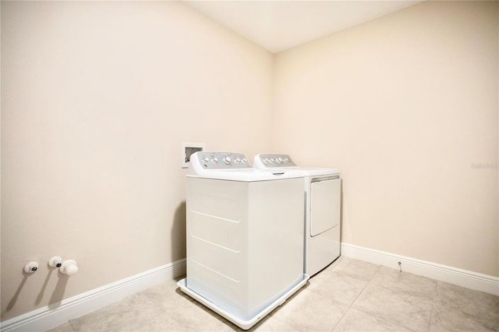 Image No.23-5 Bed House for sale