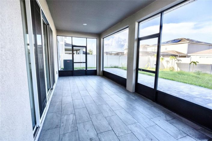 Image No.4-5 Bed House for sale