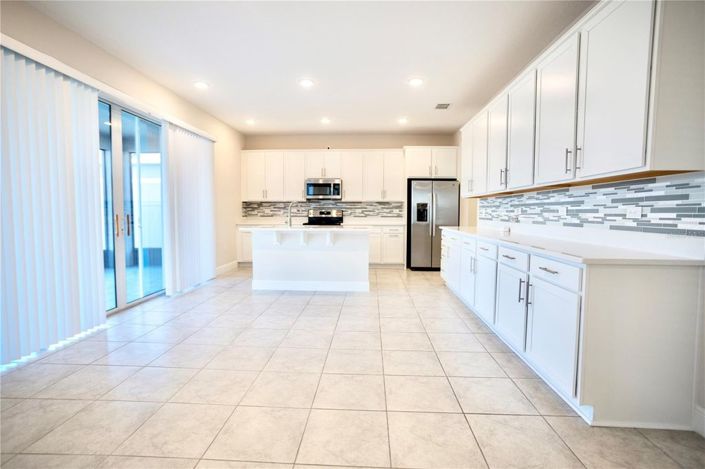 Image No.5-5 Bed House for sale