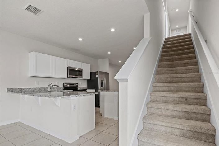 Image No.12-3 Bed Townhouse for sale