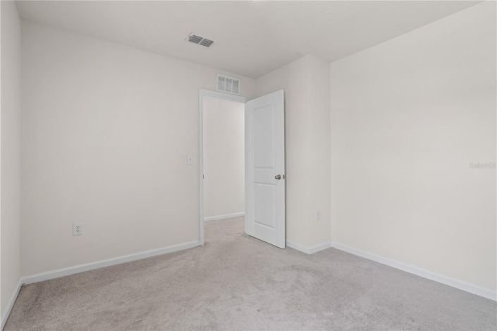 Image No.16-3 Bed Townhouse for sale