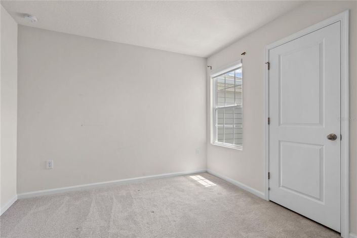 Image No.18-3 Bed Townhouse for sale