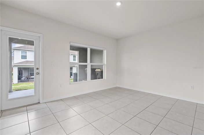 Image No.32-3 Bed Townhouse for sale