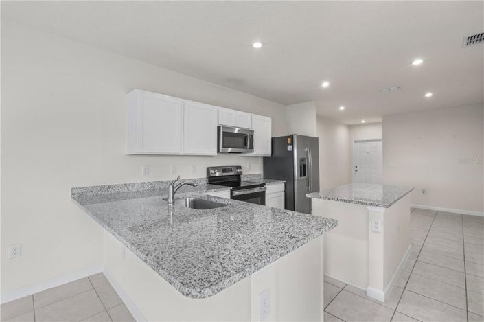 Image No.35-3 Bed Townhouse for sale