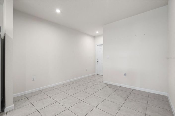 Image No.40-3 Bed Townhouse for sale