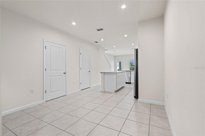 Image No.41-3 Bed Townhouse for sale